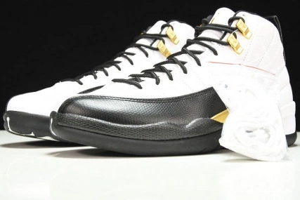 “ROYALTY” 12 AIR JORDAN 1117